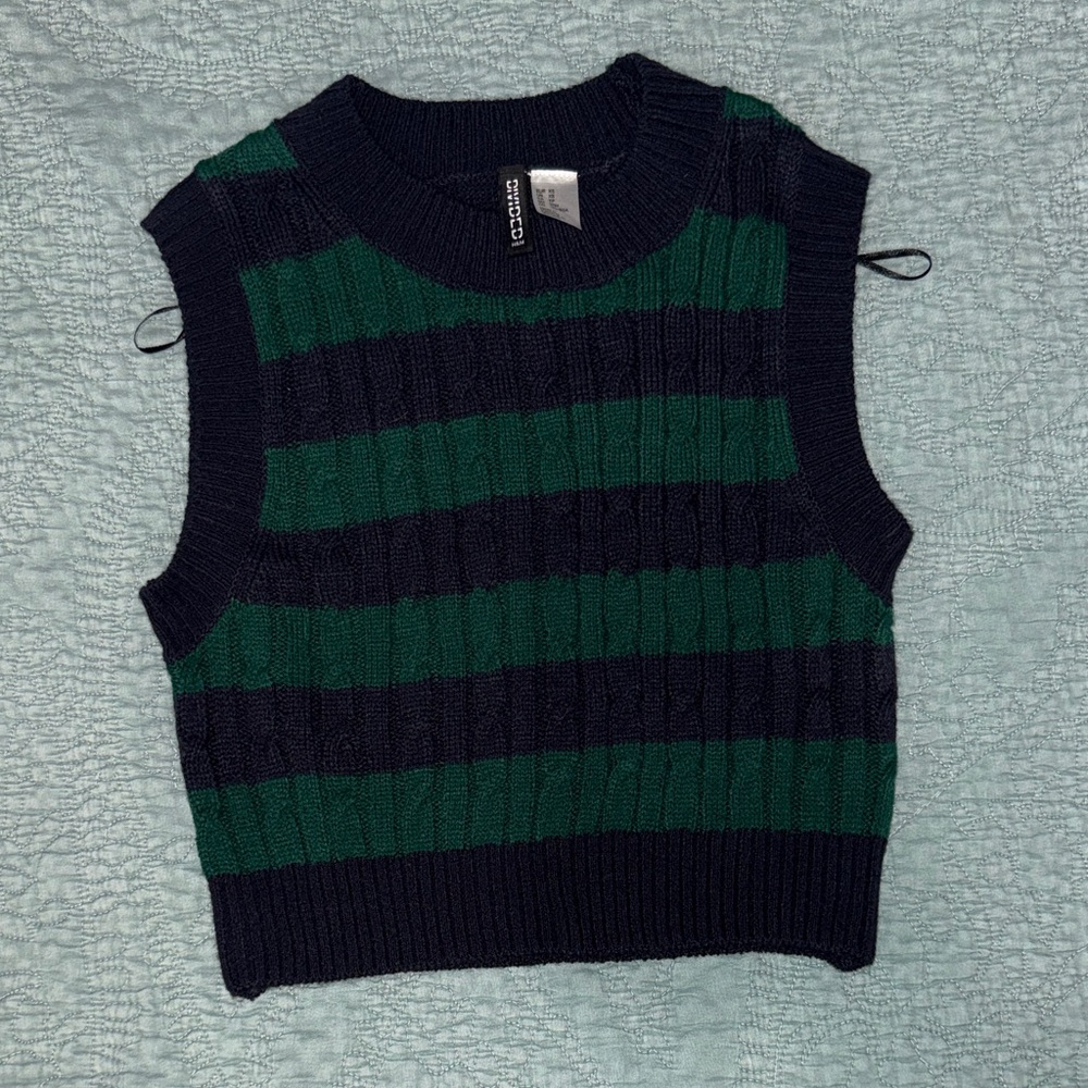 H&M Black and Green Striped Sweater Vest